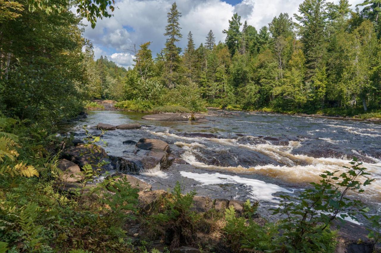 Вилла Le Refuge Du Repaire Сент-Алексис-де-Мон Экстерьер фото